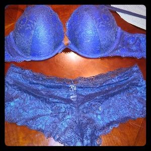VS Very Sexy pushup bra & matching cheeky panties